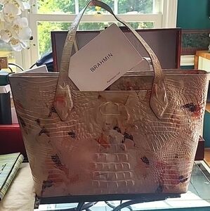 NWOT Rare  BRAHMIN Leather Croc embossed holographic bag